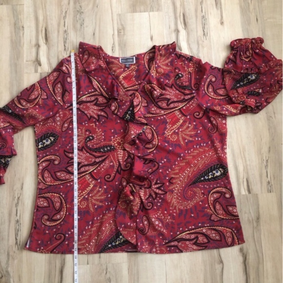 Elegant Paisley Ruffle Blouse - Picture 3 of 7